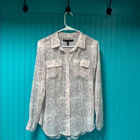 WHBM Snake print button down 4 - Picture 1 of 3